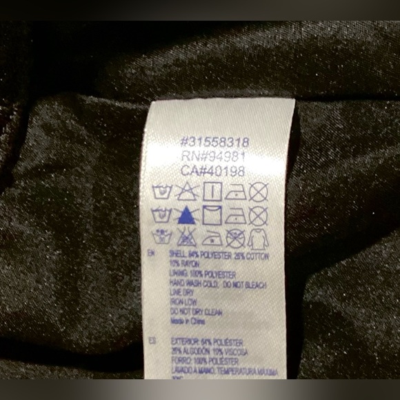 Forever 21 black Brocade Mini Skirt w Gold Zipper Size 29 - Picture 9 of 9